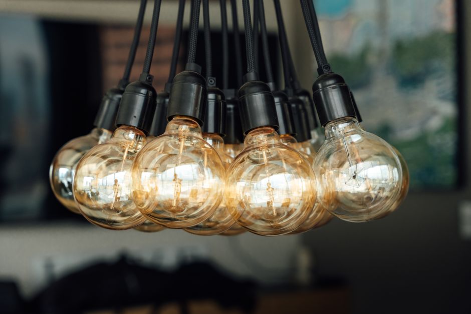 The Warm Bulb Cheat Sheet: Color Temperature Without the Confusion