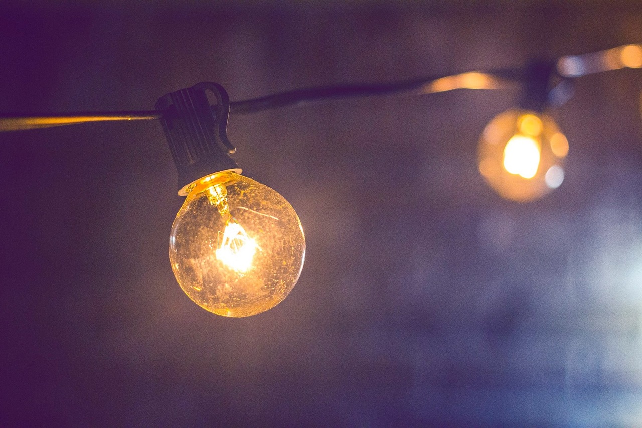 Warm Light, Small Budget: Cozy Upgrades Under a Few Dollars